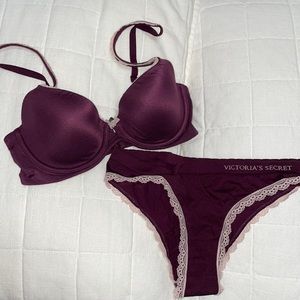 Body by Victoria matching bra and panty set